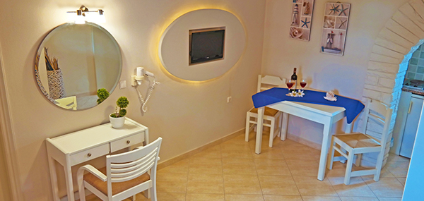 agiaannanaxosstudios